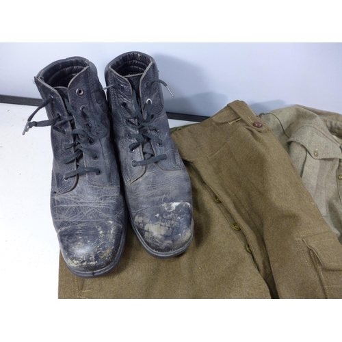 405 - A PAIR OF BRITISH ARMY TROUSERS, SIZE 11 DATED 1956, A PAIR OF BOOTS, SHIRT, TWO PAIRS OF PUTTEES