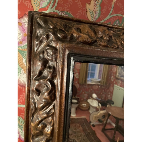 2960 - A WALL MIRROR WITH GILT GESSO FRAME