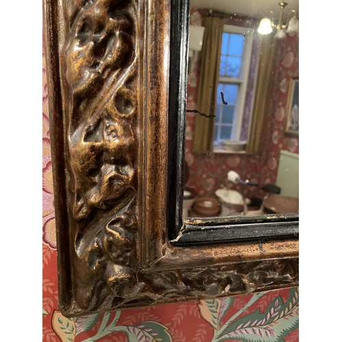 2960 - A WALL MIRROR WITH GILT GESSO FRAME