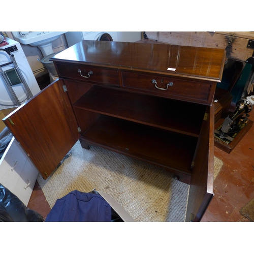 2984 - A WILLIAM TILLMAN GEORGIAN STYLE MAHOGANY SIDEBOARD, 108CM WIDE