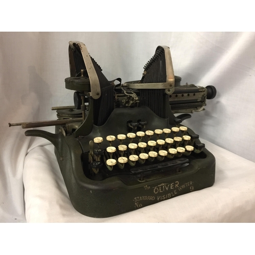 3 - A VINTAGE 'THE OLIVER NO.9' BAT WING TYPEWRITER C 1913