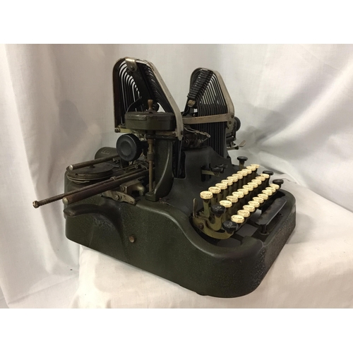 3 - A VINTAGE 'THE OLIVER NO.9' BAT WING TYPEWRITER C 1913