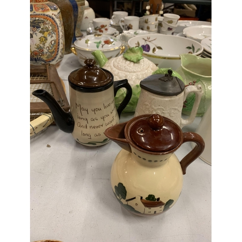 217 - POTTERY ITEMS TO INCLUDE A CAULIFLOUR TEAPOT, TORQUAYWARE, CARLTONWARE ETC