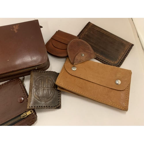 120 - A GENTS LEATHER CASED TOILET SET ETC