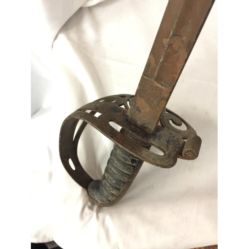 367 - A 19TH CENTURY LIGHT INFANTRY OFFICERS SWORD, 79.5CM BLADE