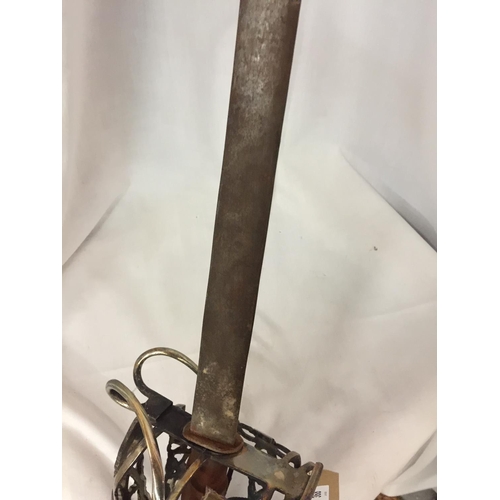 368 - A LATE 19TH/EARLY 20TH CENTURY SCOTTISH BROADSWORD, 84CM BLADE, SILVER-PLATED PIERCED GUARD