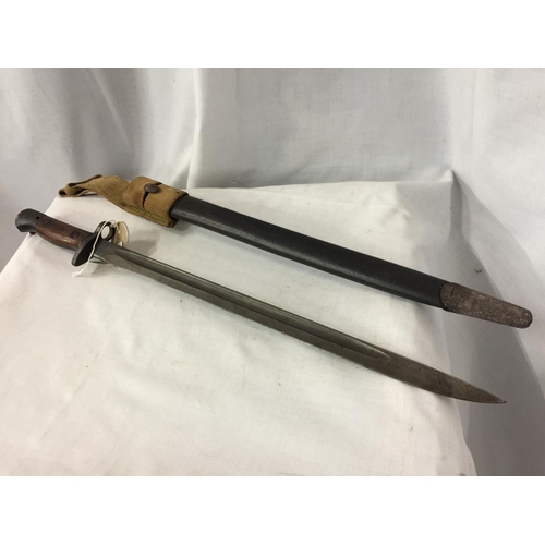 416 - A WORLD WAR I 1907 PATTERN BAYONET 4.35CM BLADE MARKER VICKERS, SCABBARD AND FROG