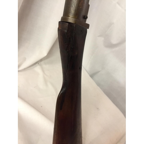 422 - A VINTAGE .177 CALIBRE BREAK BARREL AIR RIFLE, 48CM BARREL (A/F)