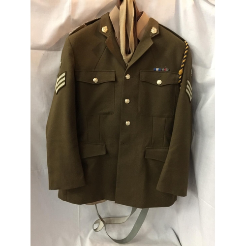 433 - A WEST SUSSEX SERGENTS UNIFORM COMPRISING JACKET, TROUSERS, SHIRT AND TIE