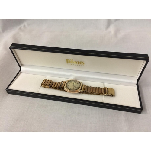 452 - A WORLD WAR II 9CT GOLD ROLEX GENTS WRISTWATCH WITH ARABIC NUMERALS, THE BACK WITH ENGRAVED INTIALS ... 