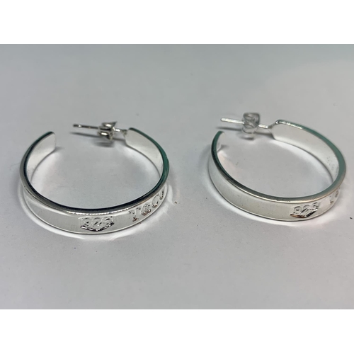 514 - A PAIR OF MARKED 925 FASHION HOOP EARRINGS WITH PRESENTATION BOX AND BAG GROSS WEIGHT6.9 GRAMS