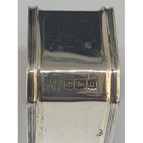 529 - TWO HALLMARKED BIRMINGHAM SILVER ITEMS TO INCLUDE AN ENGRAVED CIGARETTE CASE AND A RECTANGULAR NAPKI... 