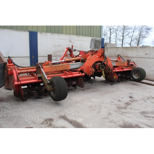 102 - A GRIMME THREE ROW BED TILLER +VAT