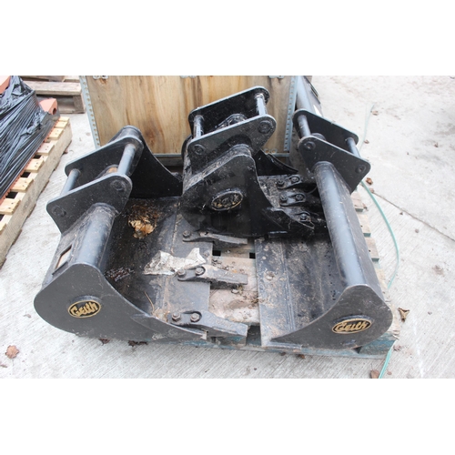 158 - A SET OF 3 GEITH BUCKETS & QUICK HITCH AS NEW NO VAT