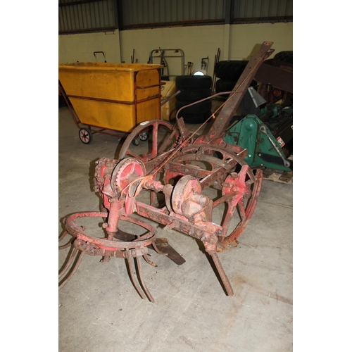 52 - A VINTAGE BLACKSTONE POTATO DIGGER +VAT