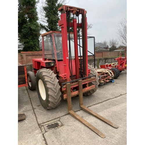 211 - A MANITOU ROUGH TERRAIN FORK LIFT NO VAT