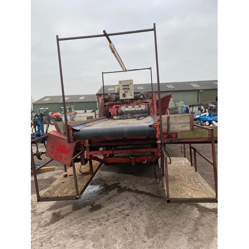 113 - A CRANFORD POTATO SORTER + VAT