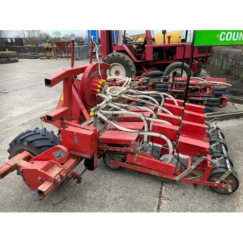 251 - ACCORD MINAIR PLANTER + VAT