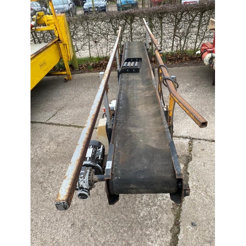 256 - A WALTHUMBURY CONVEYOR + VAT