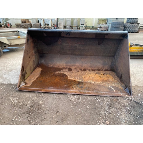 207 - STRIMECH X-FORM 2 METRE GRAIN BUCKET WITH JCB QUICK FIT BRACKETS IN GOOD CONDITION 2011 + VAT