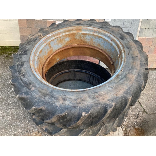 235 - A PAIR OF DUAL WHEELS & TYRES +VAT