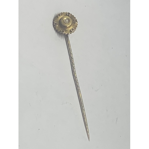 648 - A VICTORIAN 15 CARAT GOLD SEED PEARL STICK PIN GROSS WEIGHT 2 GRAMS IN A PRESENTATION  BOX