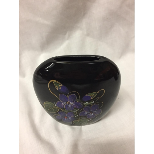 725 - A HAND PAINTED ANITA HARRIS CROCUS VASE SIGNED IN GOLD