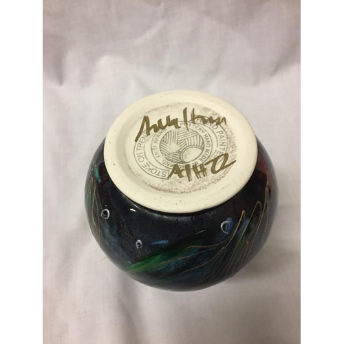 727 - A HAND PAINTED ANITA HARRIS FISH VASE SIGNED IN GOLD