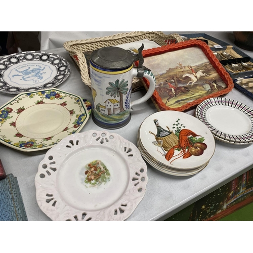 829 - TWO VINTAGE TRAYS, BURLEIGHWARE FISH AND VEGETABLE DECORATED PLATES, CABINET PLATES, ETC