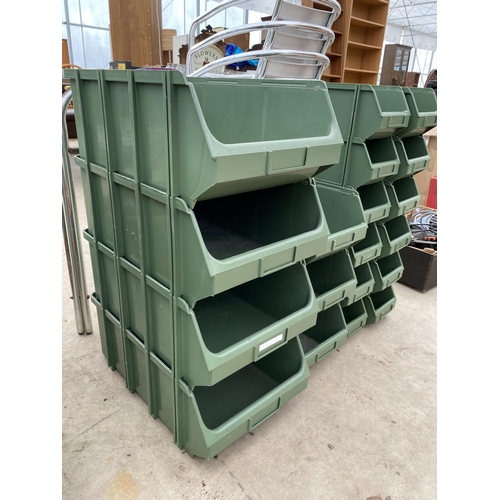 1335 - A COLLECTION OF NINETEEN VARIOUS SIZED STACKABLE LIN BIN STORAGE CONTAINERS