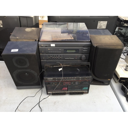 1937 - AN ASSORTMENT OF STEREO ITEMS TO INCLUDE MATSUI, TOSHIBA AND FOUR SPEAKERS