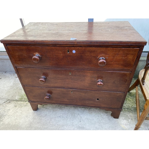 2007 - A SMALL 19TH CENTURY OAK CHEST OF THREE DRAWERS, 36