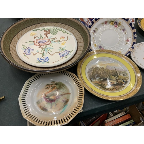 246 - A QUANTITY OF COLLECTORS PLATE TO INCLUDE A LARGE FLORAL CHARGER, ALSO INCLUDES CERAMIC FIGURES