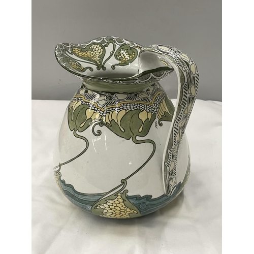 10 - A DOULTON BURSLEM KELMSCOT WATER LILY JUG HEIGHT 22CM