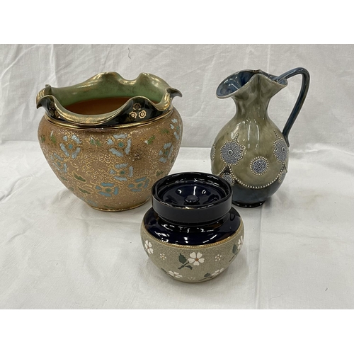 17 - THREE CERAMIC ITEMS TO INCLUDE A LARGE DOULTON PLANTER, HEIGHT 20CM, A JUG 22CM AND A LOVATTS LANGLE... 