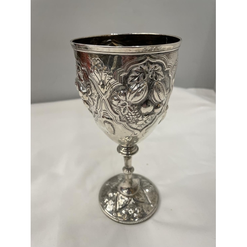 2 - A HALLMARKED SILVER DECORATIVE GOBLET GROSS WEIGHT 216 GRAMS