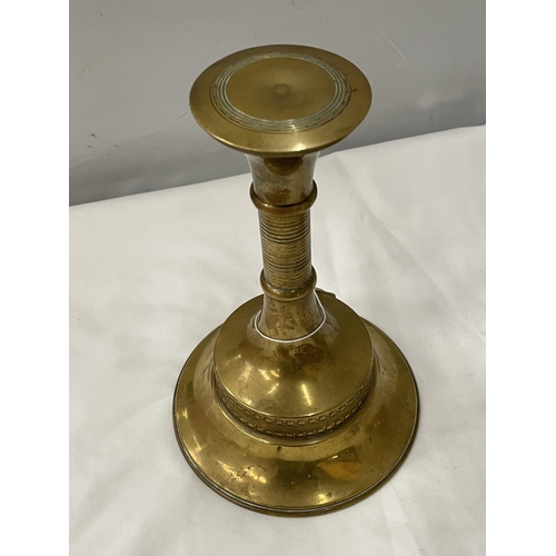 28 - A GREOGIAN BRASS ADJUSTABLE HEIGHT WIG STAND AND A FURTHER BRASS STAND