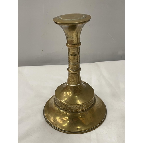 28 - A GREOGIAN BRASS ADJUSTABLE HEIGHT WIG STAND AND A FURTHER BRASS STAND