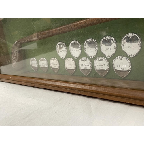 43 - A PRESIDENTS PUTTER DISPLAY FRAME PRESENTED BY COL J R COLE TO HURST LADIES GOLF CLUB 1990 COMPRISIN... 