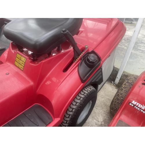 112 - HONDA 2417 HYDROSTATIC RIDE ON MOWER A RUNNER + VAT