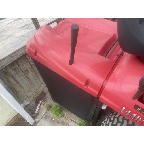 114 - MOUNTFIELD 1440M RIDE ON MOWER + VAT