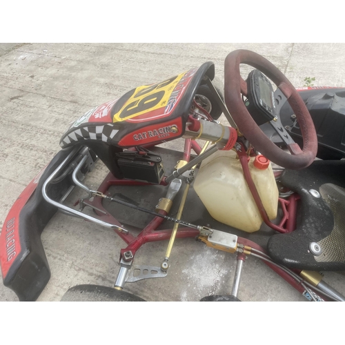 119 - A RACING GO KART WITH ROLSON ENGINE WHICH HAS DONE APPROX 4 HOURS ONLY IT IS GOVERNED FOR JUNIOR RAC... 