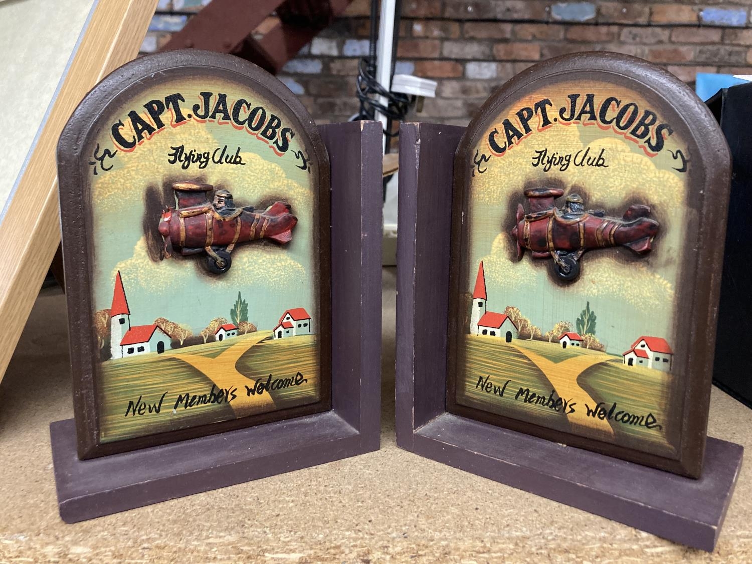 CAPT. JACOBS Flying Club ヴィンテージサインボード Captain Jacobs Flying Club - Vintage Wooden Sign - Aviation