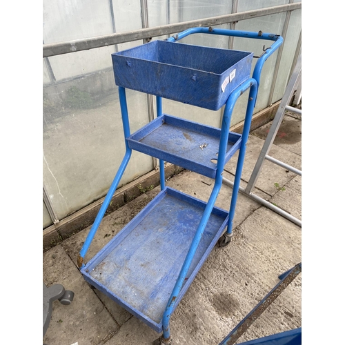 351 - TOOL TROLLEY  NO   VAT