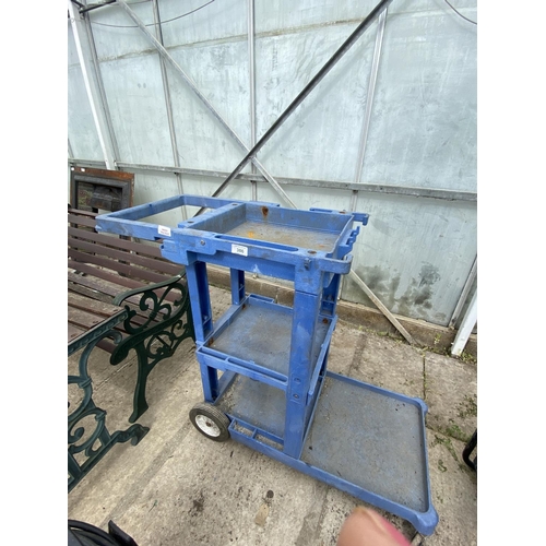 386 - TOOL TROLLY  NO VAT