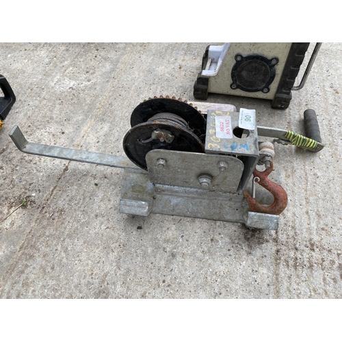 90 - HAND WINCH  NO  VAT