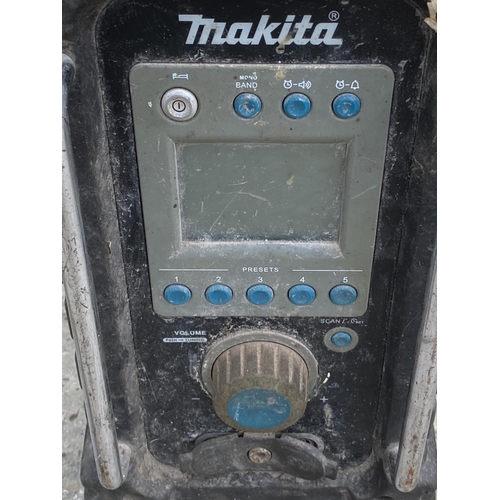 91 - MAKITA RADIO  NO  VAT