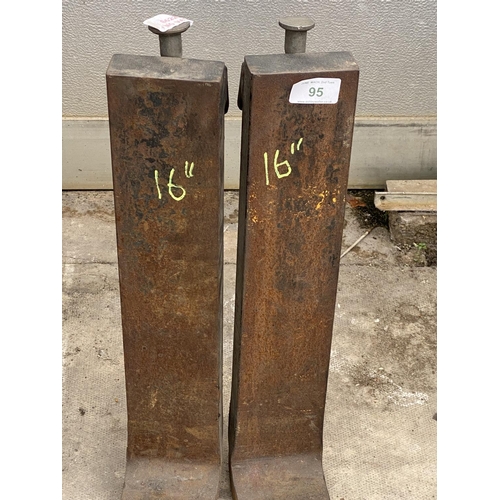 95 - FORK TRUCK TINES 41