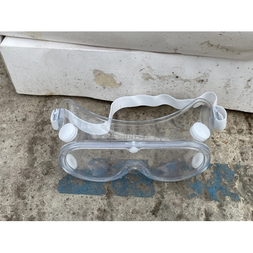 871 - 20 PRS OF SAFETY GOGGLES  +  VAT