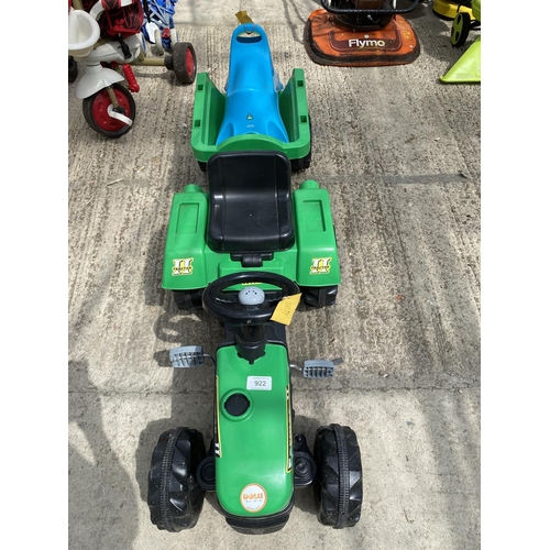 922 - GREEN PLASTIC KIDS FARM TRACTOR WITH TRAILER IN EXCELLENT CONDITION - NO VAT